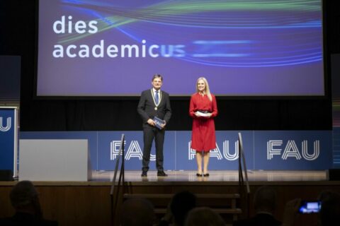 Towards entry "Celebrating FAU #FAUtogether"